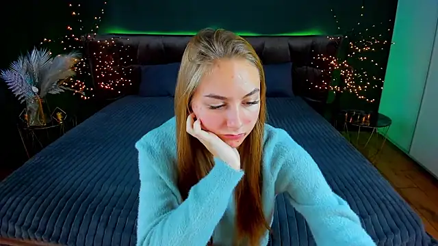 MilaAddams online show from October 7, 2025, 5:52 am