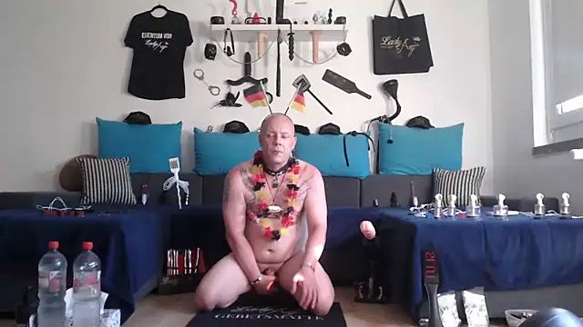 Sklave-Sille online show from June 19, 2026, 5:08 pm