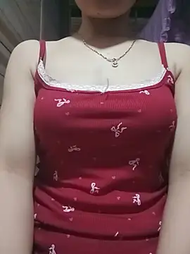 LucyyLy online show from July 6, 2026, 10:44 am