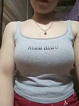Snapshot of LucyyLy chatting on June 2, 2026, 12:38 pm LucyyLy online show from June 2, 2026, 12:38 pm