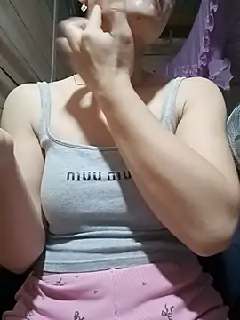 LucyyLy online show from June 21, 2026, 11:10 pm