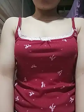LucyyLy online show from July 17, 2026, 11:02 pm