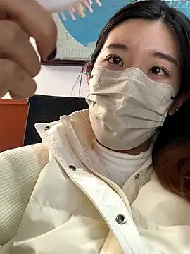 Lulu125216 online show from November 6, 2025, 5:00 am