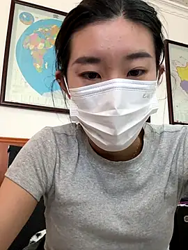 Lulu125216 online show from September 25, 2025, 5:35 am