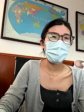 Lulu125216 online show from September 15, 2025, 5:19 am