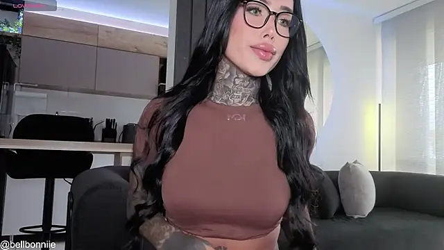 belllbonniie online show from June 4, 2026, 8:13 pm