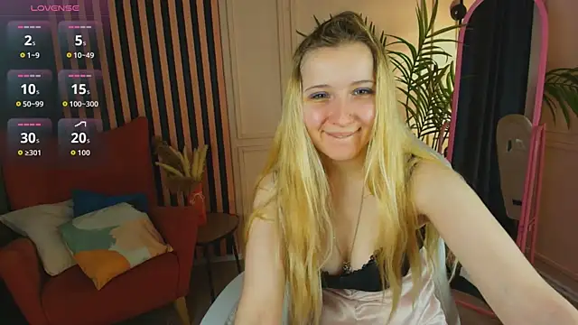 Milana Key online show from September 10, 2025, 7:18 am