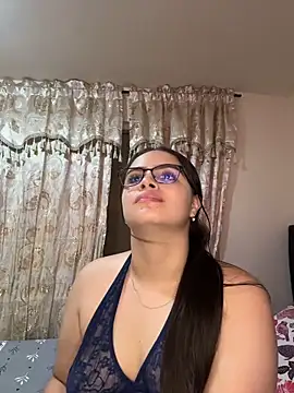 Tayler Kim online show from June 12, 2026, 5:54 pm