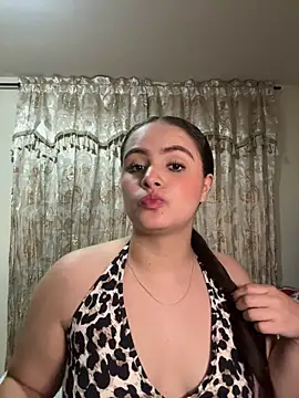 Tayler Kim online show from July 24, 2026, 6:59 pm