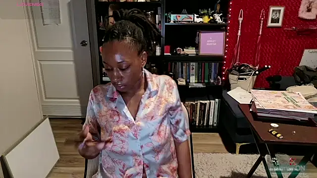 MarleyAquafina online show from January 6, 2026, 3:43 am