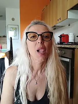  sexyBLONDE46  online show from May 7, 2026, 8:07 am