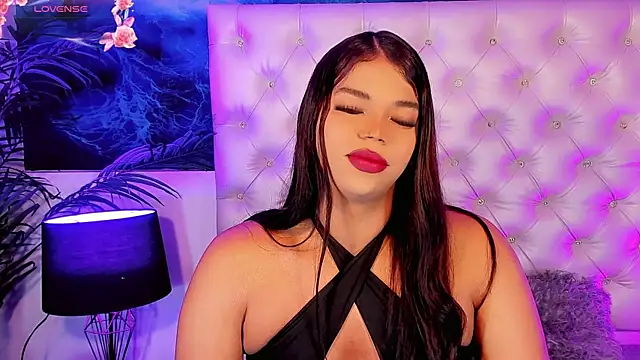 Valeria Swett  online show from July 19, 2026, 8:27 pm
