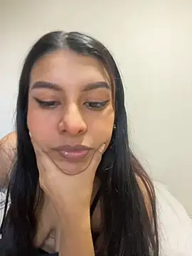  Chloe Smith online show from September 23, 2025, 1:07 pm