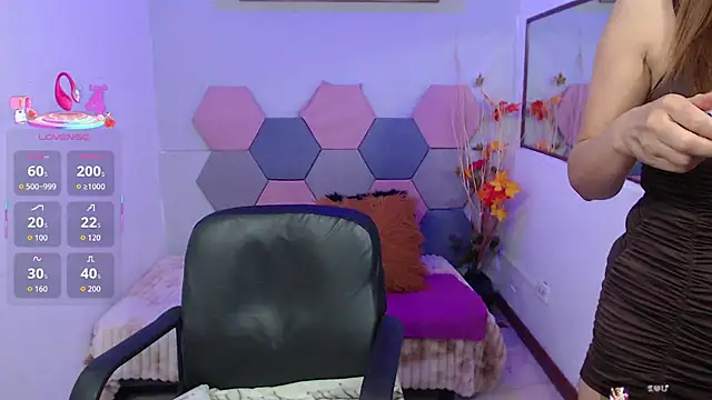 Ximena Grant online show from July 3, 2026, 11:39 am