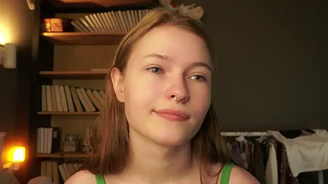 LynHillaire online show from February 2, 2026, 11:20 am