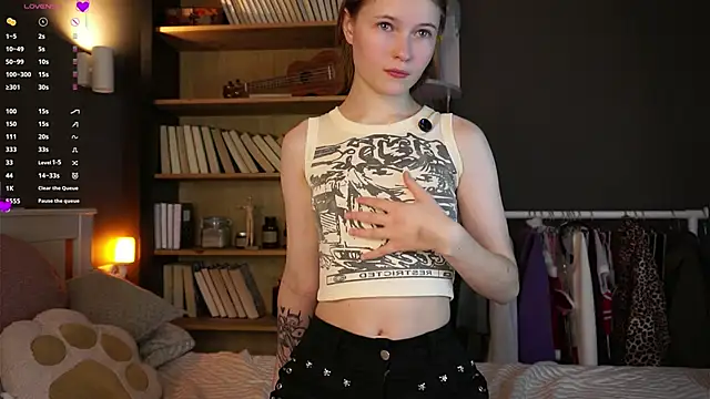 LynHillaire online show from January 19, 2026, 11:36 am