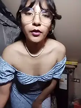 Regina Shine online show from August 4, 2026, 2:38 am