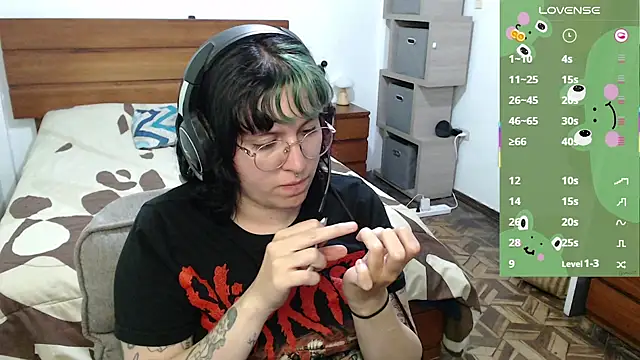 Froggyinthebox online show from July 25, 2026, 4:31 am