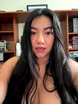 Yui-Ch06 online show from September 22, 2025, 2:45 pm