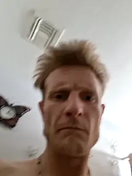 Snapshot of WWGD69 chatting on March 22, 2026, 10:33 pm WWGD69 online show from March 22, 2026, 10:33 pm