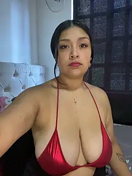 Snapshot of Aurora_fire1 chatting on February 12, 2026, 5:45 pm Aurora fire1 online show from February 12, 2026, 5:45 pm