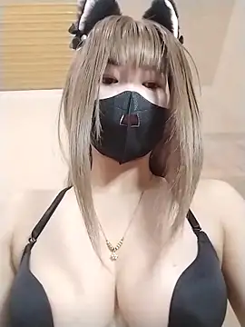 Helen69x online show from March 17, 2026, 12:46 am