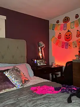 MyHoneyFrida online show from October 18, 2025, 4:03 am