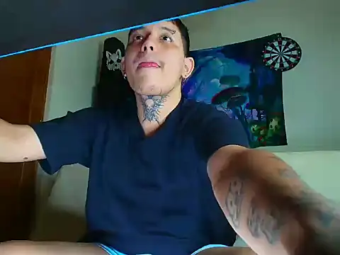 Snapshot of Zoldyck_420 chatting on November 5, 2025, 10:24 pm Zoldyck 420 online show from November 5, 2025, 10:24 pm