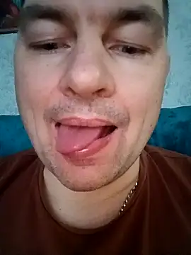 SummerArthur online show from November 3, 2025, 7:13 am