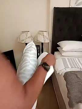 Creamy Chocolatex online show from April 27, 2026, 6:22 am