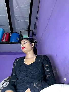 Snapshot of Hot_Mayra_ chatting on December 15, 2025, 4:46 pm Hot Mayra online show from December 15, 2025, 4:46 pm