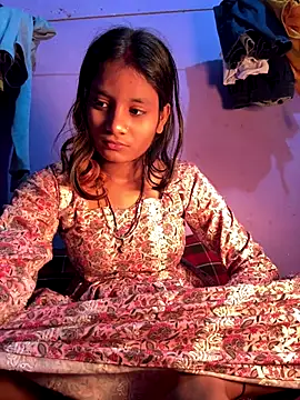 Snapshot of Hot_Mayra_ chatting on January 8, 2026, 6:30 am Hot Mayra online show from January 8, 2026, 6:30 am