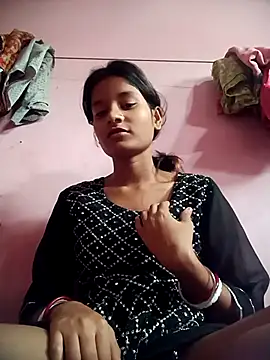 Snapshot of Hot_Mayra_ chatting on November 2, 2025, 5:56 am Hot Mayra online show from November 2, 2025, 5:56 am