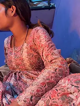 Snapshot of Hot_Mayra_ chatting on December 21, 2025, 6:59 am Hot Mayra online show from December 21, 2025, 6:59 am