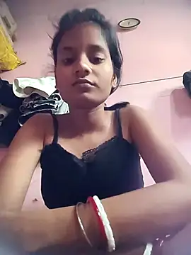 Snapshot of Hot_Mayra_ chatting on November 4, 2025, 6:28 am Hot Mayra online show from November 4, 2025, 6:28 am