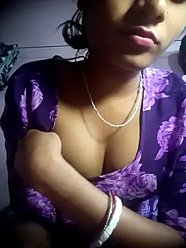 Snapshot of Hot_Mayra_ chatting on November 11, 2025, 5:02 am Hot Mayra online show from November 11, 2025, 5:02 am