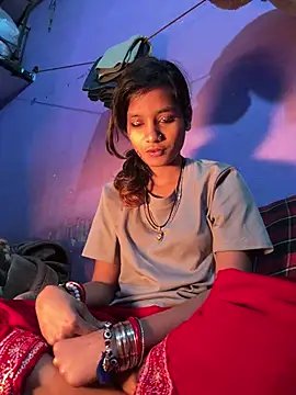 Snapshot of Hot_Mayra_ chatting on January 10, 2026, 6:31 am Hot Mayra online show from January 10, 2026, 6:31 am