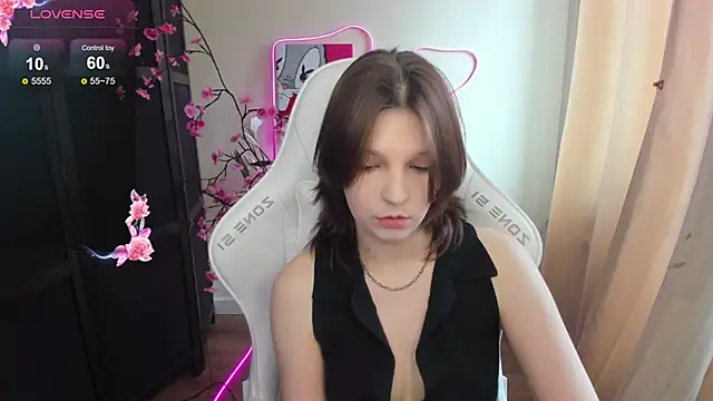 AudreyyKim online show from April 21, 2026, 8:43 am