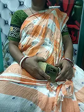 desi boudi87 online show from September 14, 2025, 12:27 pm