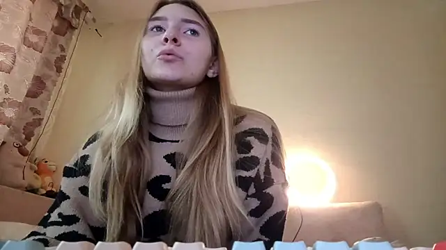 Nymera flare online show from September 15, 2025, 7:20 am