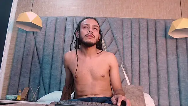 Boss Domiinator online show from September 15, 2025, 3:40 am