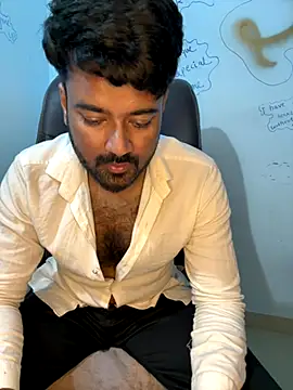 MeekBatgirl online show from October 28, 2025, 5:34 pm