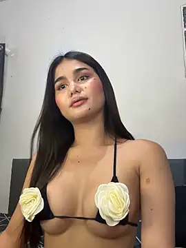 AngelHille online show from April 10, 2026, 4:25 pm