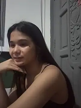 Snapshot of AngelHille chatting on December 18, 2025, 12:09 pm AngelHille online show from December 18, 2025, 12:09 pm