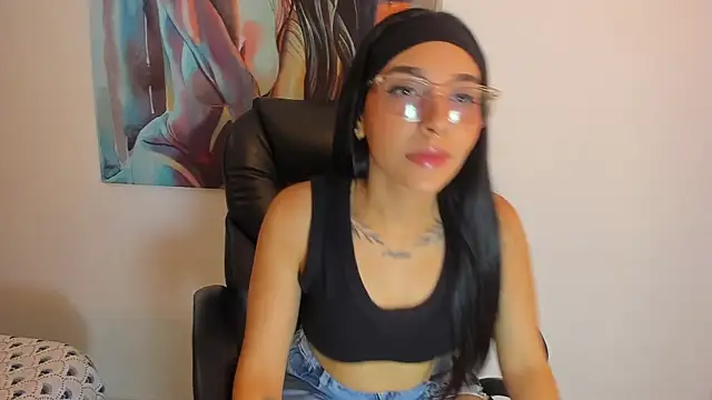 Roseaurora online show from October 24, 2025, 12:59 pm