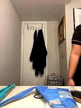 Prettygirl6070 online show from October 23, 2025, 4:38 pm