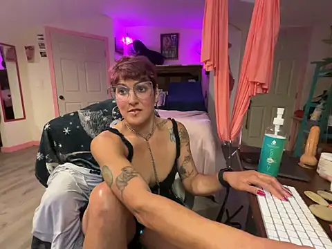 kinkycanner online show from March 22, 2026, 3:43 am