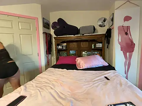 kinkycanner online show from February 7, 2026, 1:24 am