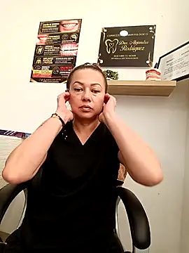 Madisson-04  online show from July 31, 2026, 11:42 am