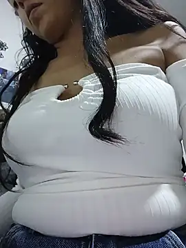 MiaForever1 online show from June 23, 2026, 11:25 pm